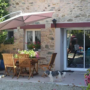  Hébergement de vacances Maison Au Calme Dans Un Endroit De Verdure France